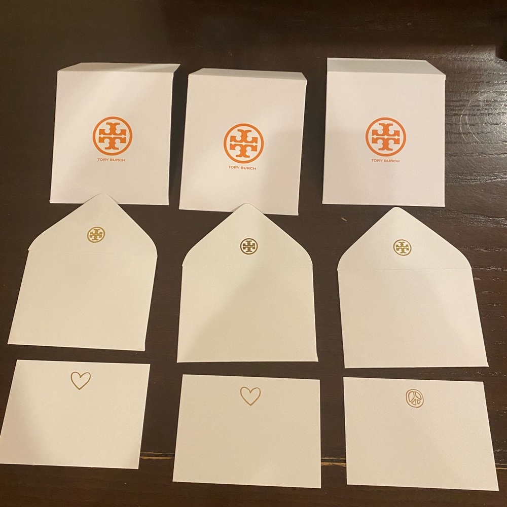 Tory Burch Enevelopes & 3 Note Cards/Envelopes